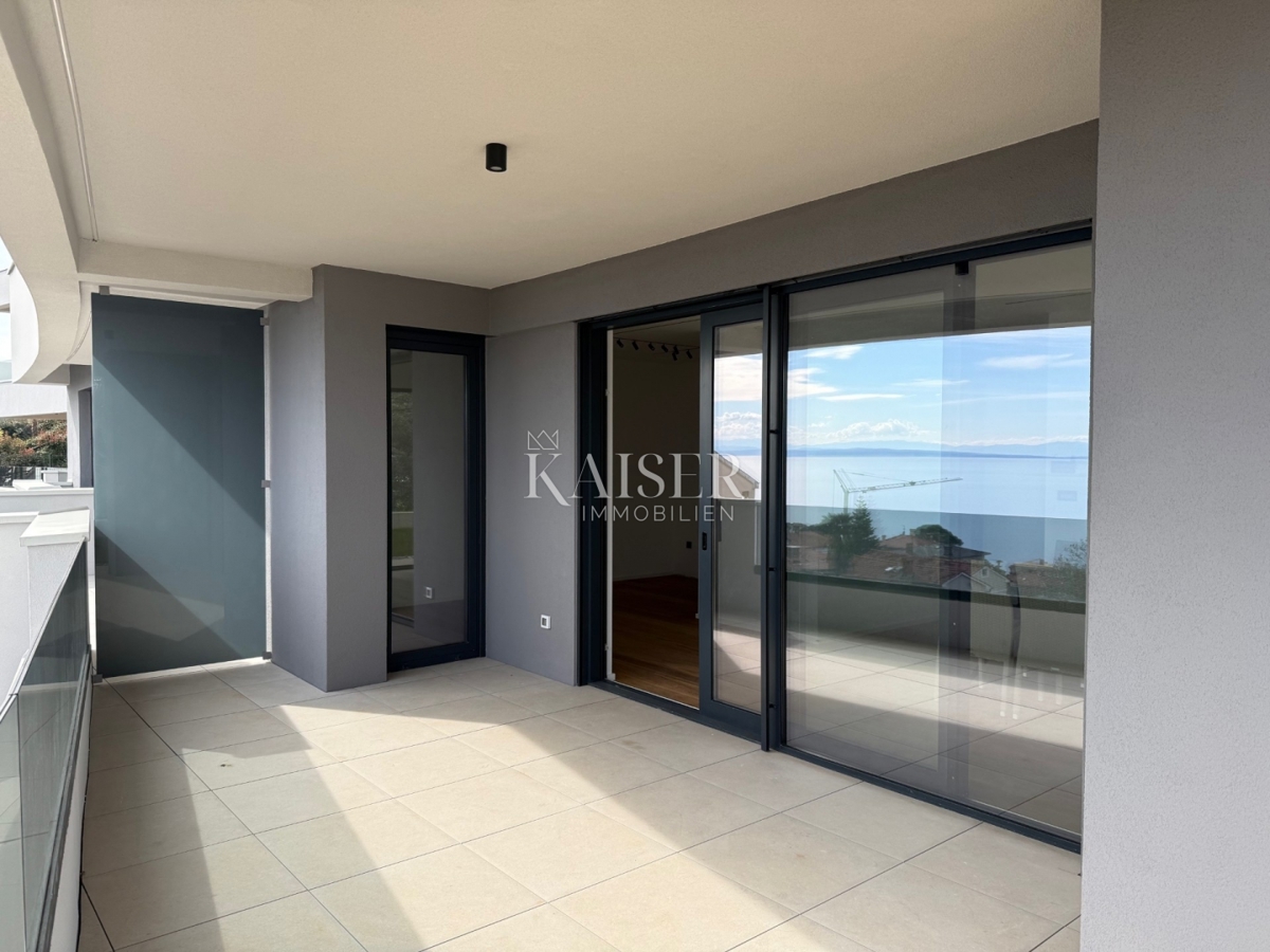 Opatija, Lovran - stanovanje v novogradnji s čudovitim razgledom in vrtom