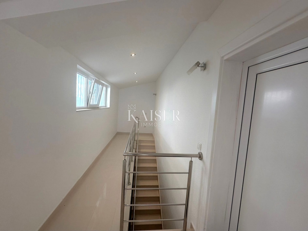 Stanovanje Baška Voda, 85m2