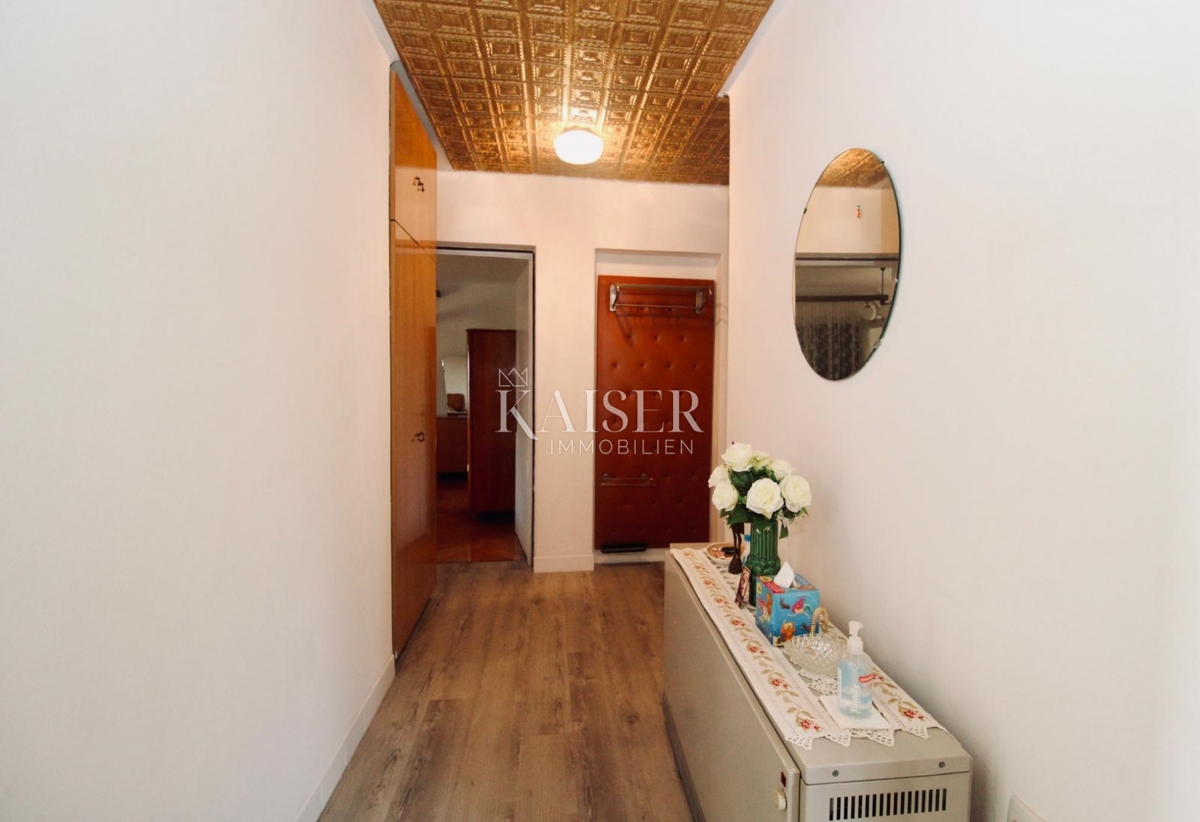 Opatija, Lovran – Nadstropje družinske hiše s teraso in vrtom v središču mesta