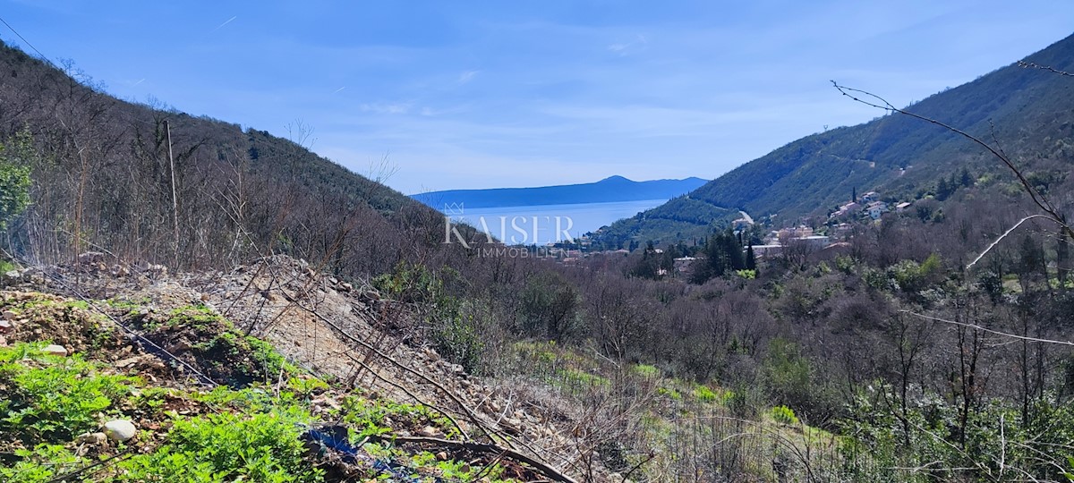 Mošćenička Draga - zemljišče s pogledom na morje, 1.215 m2