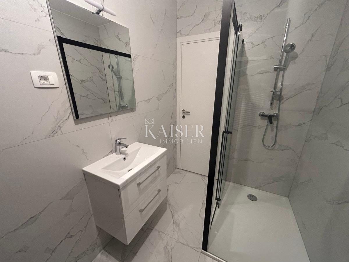 Stanovanje Novigrad, 66m2