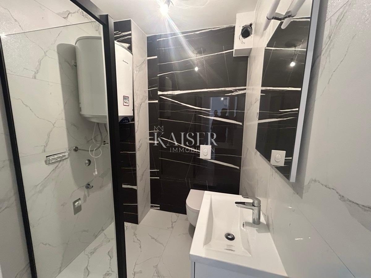 Stanovanje Novigrad, 66m2