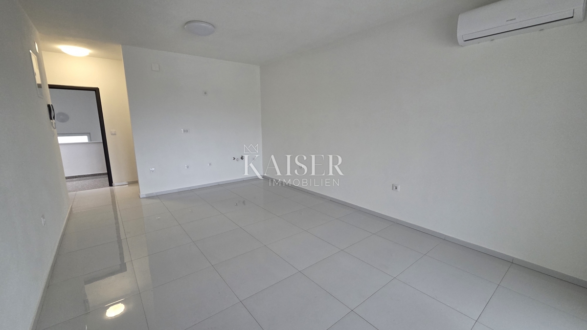 Novi Vinodolski - stanovanje v 1. nadstropju S3 novogradnja 68m2