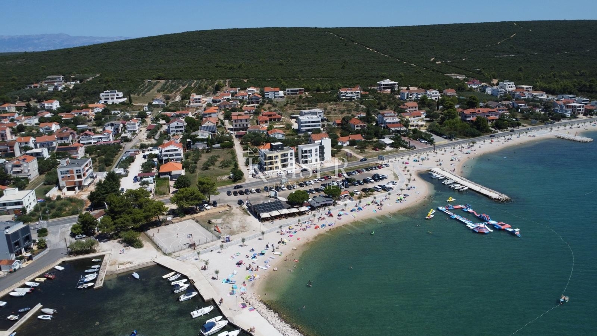 Zadar, Sukošan dvosobno stanovanje s strešno teraso