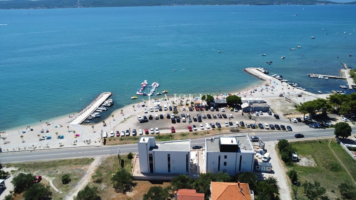 Zadar, Sukošan dvosobno stanovanje s strešno teraso