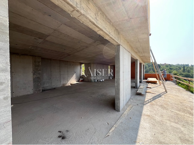 Istra, Buje, okolica - vila 280m2 z infinity bazenom in čudovitim razgledom 