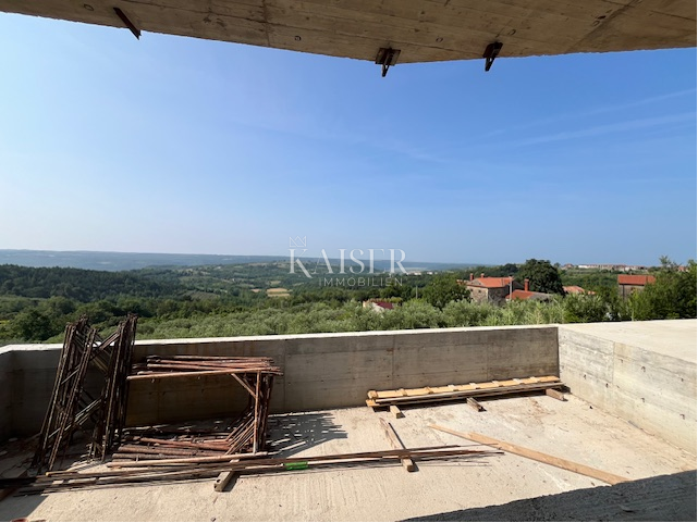 Istra, Buje, okolica - vila 280m2 z infinity bazenom in čudovitim razgledom 