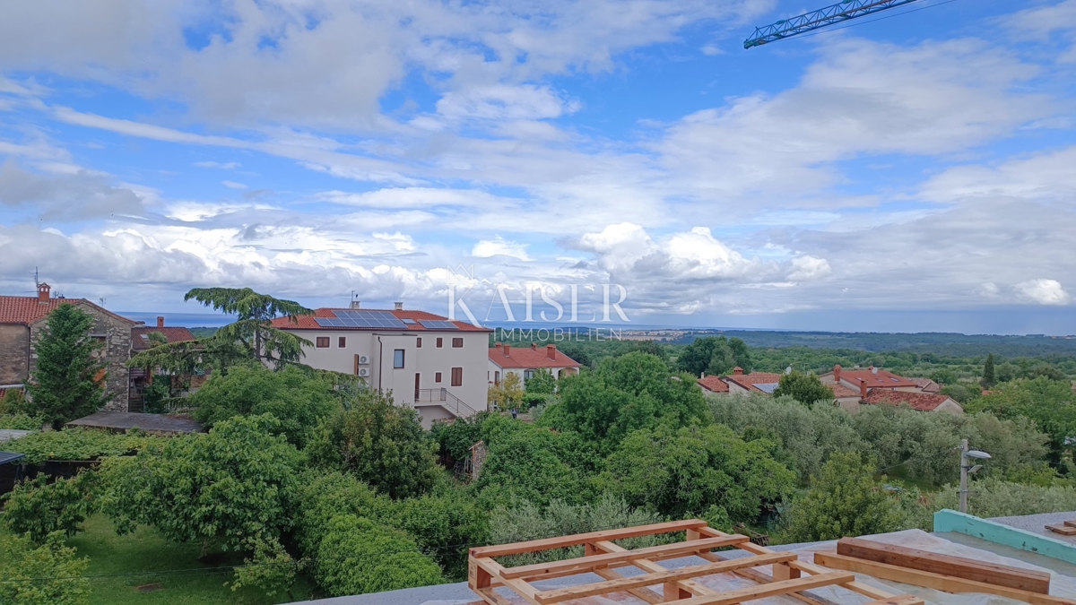 Istra, Tar - luksuzno stanovanje 147m2 s strešno teraso in pogledom na morje