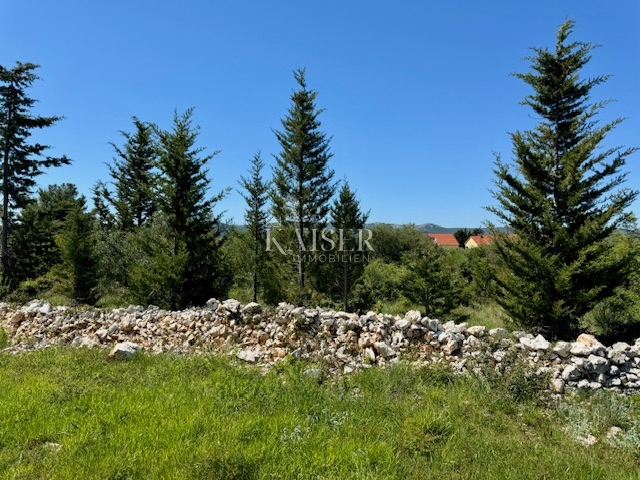  Zazidljivo zemljišče Turanj, Sveti Filip I Jakov, 1.334m2