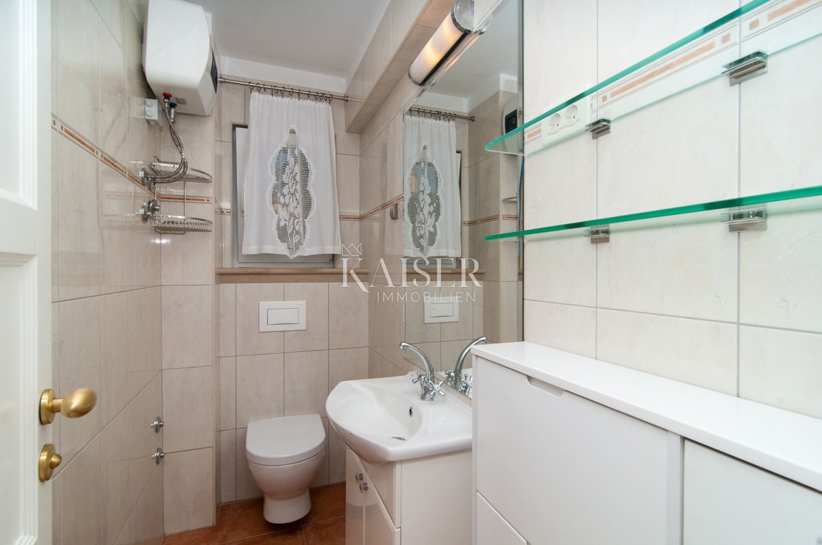 Vila Supetar, 300m2