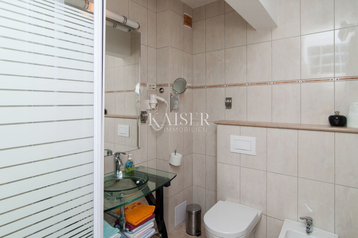 Vila Supetar, 300m2