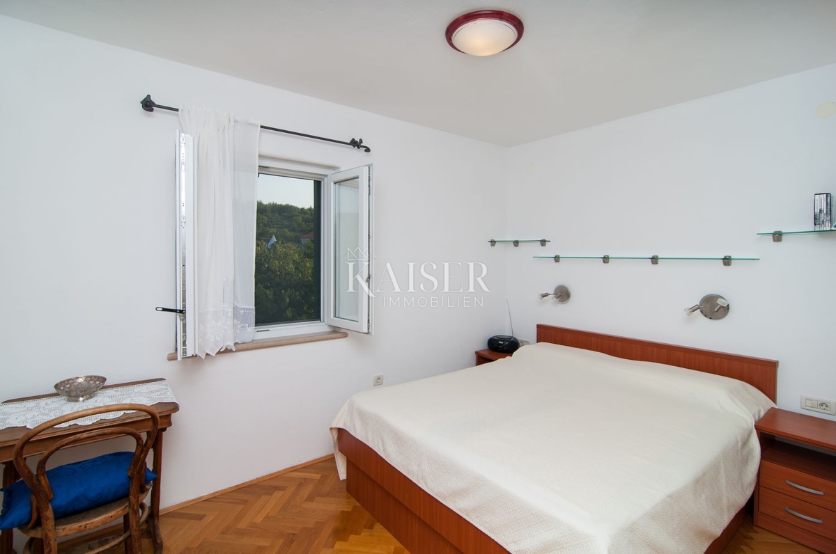 Vila Supetar, 300m2