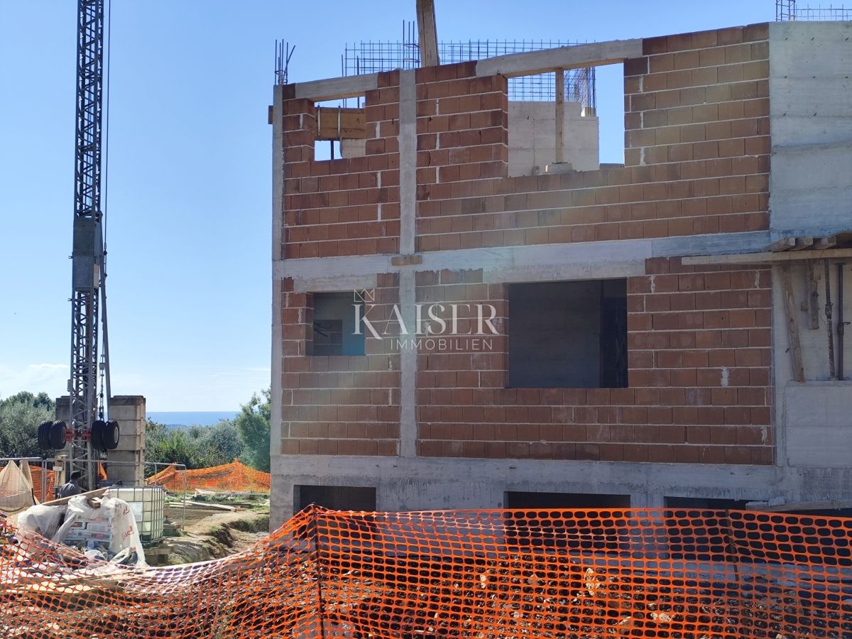 Istra, Poreč - moderno stanovanje le 2 km od morja