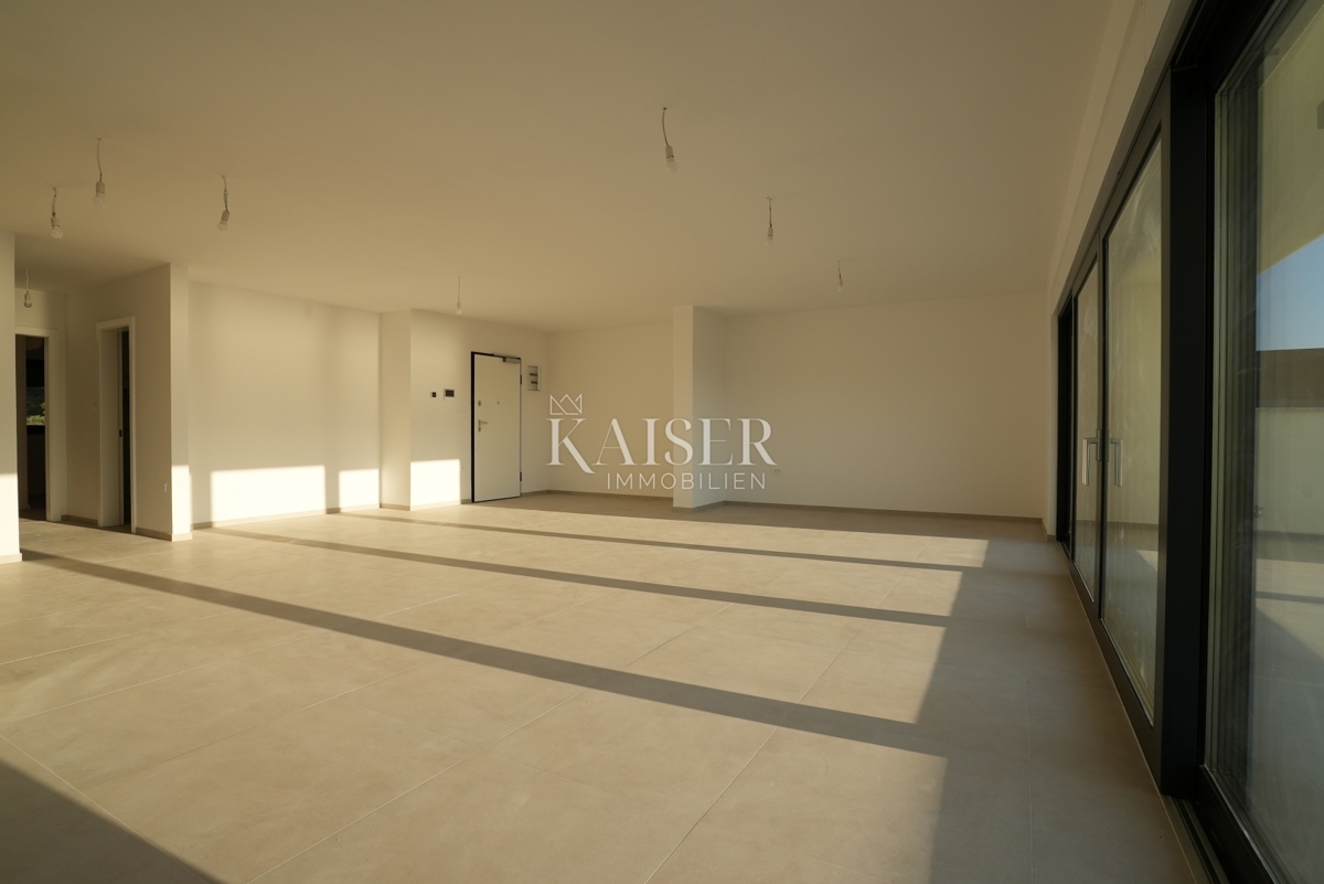 Šibenik, Žaborić - Ekskluzivno penthouse s panoramsko strešno teraso B