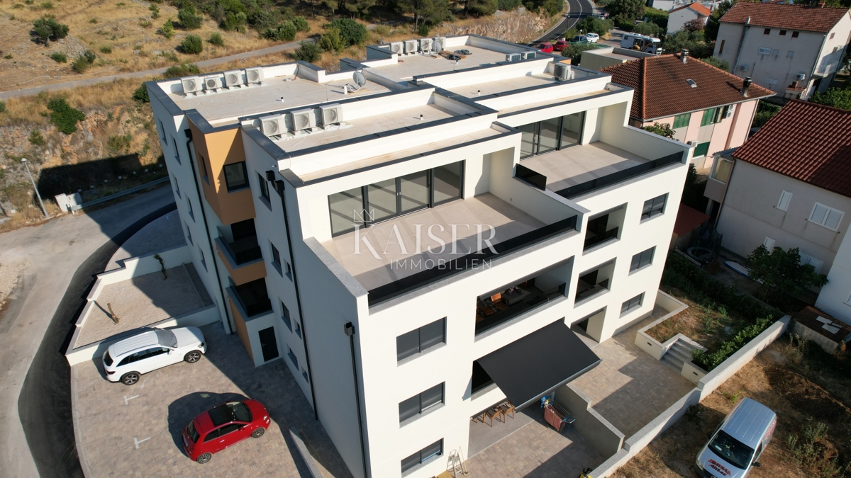 Šibenik, Žaborić - Ekskluzivno penthouse s panoramsko strešno teraso B