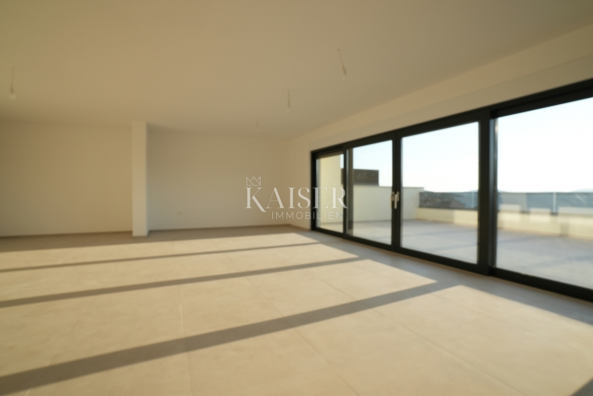 Šibenik, Žaborić - Ekskluzivno penthouse s panoramsko strešno teraso B