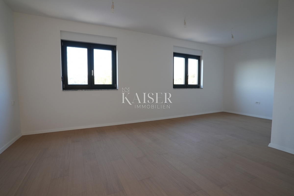 Šibenik, Žaborić - Ekskluzivno penthouse s panoramsko strešno teraso B