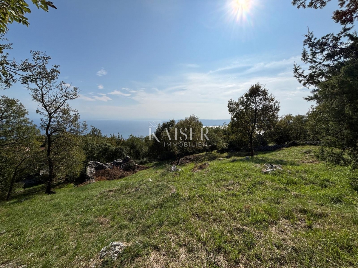  Zazidljivo zemljišče Sveta Jelena, Mošćenička Draga, 1.644m2