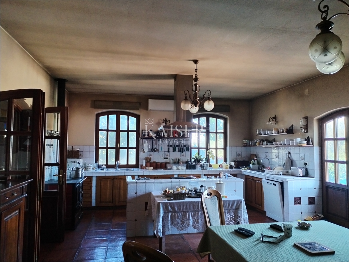 Hiša Umag, 420m2