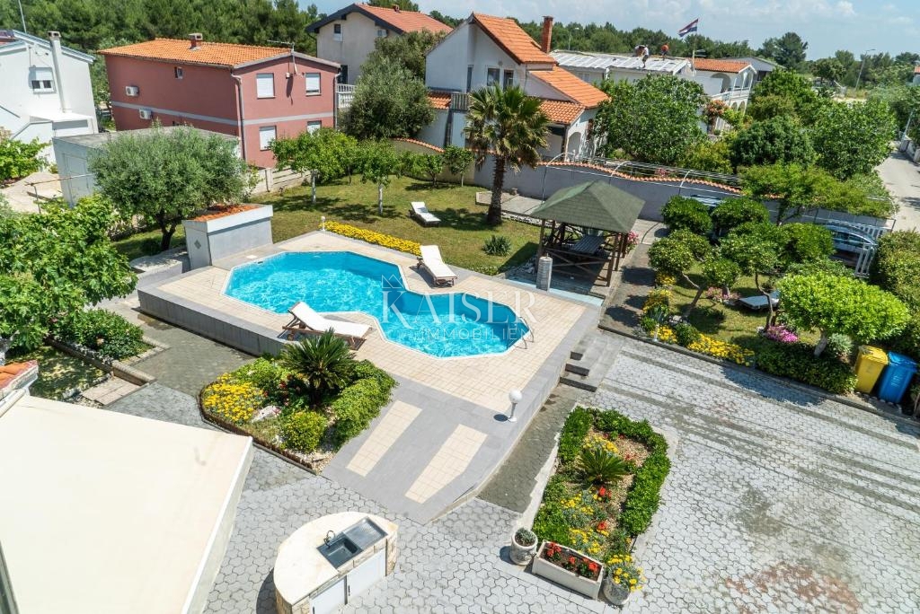 Zadar, Vir - Čudovita prostorna hiša 50 m od plaže
