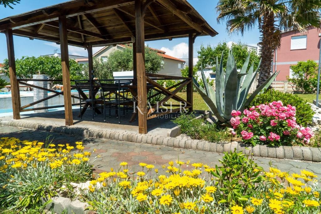 Zadar, Vir - Čudovita prostorna hiša 50 m od plaže