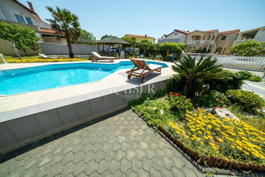 Zadar, Vir - Čudovita prostorna hiša 50 m od plaže