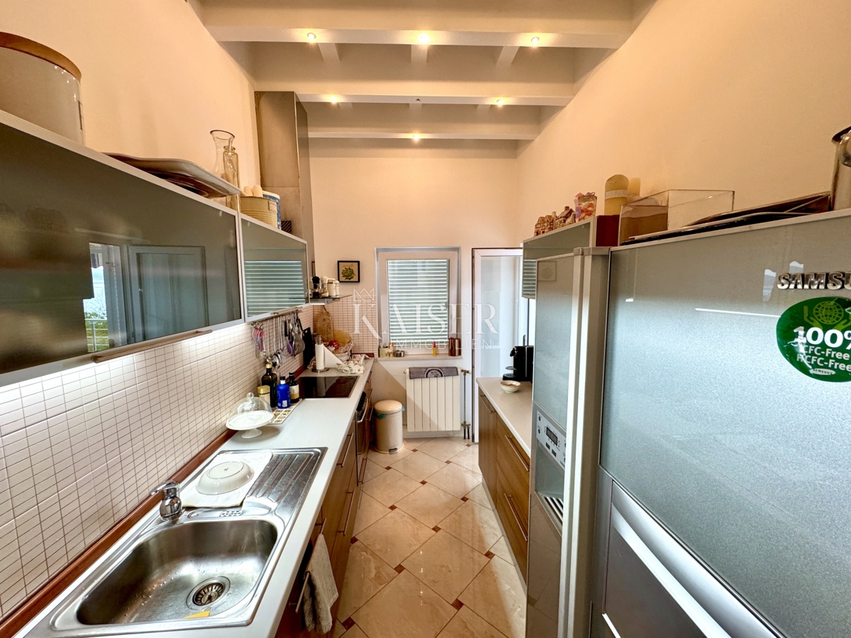 Opatija, Ičići - Čudovita družinska vila z bazenom 200 m od morja
