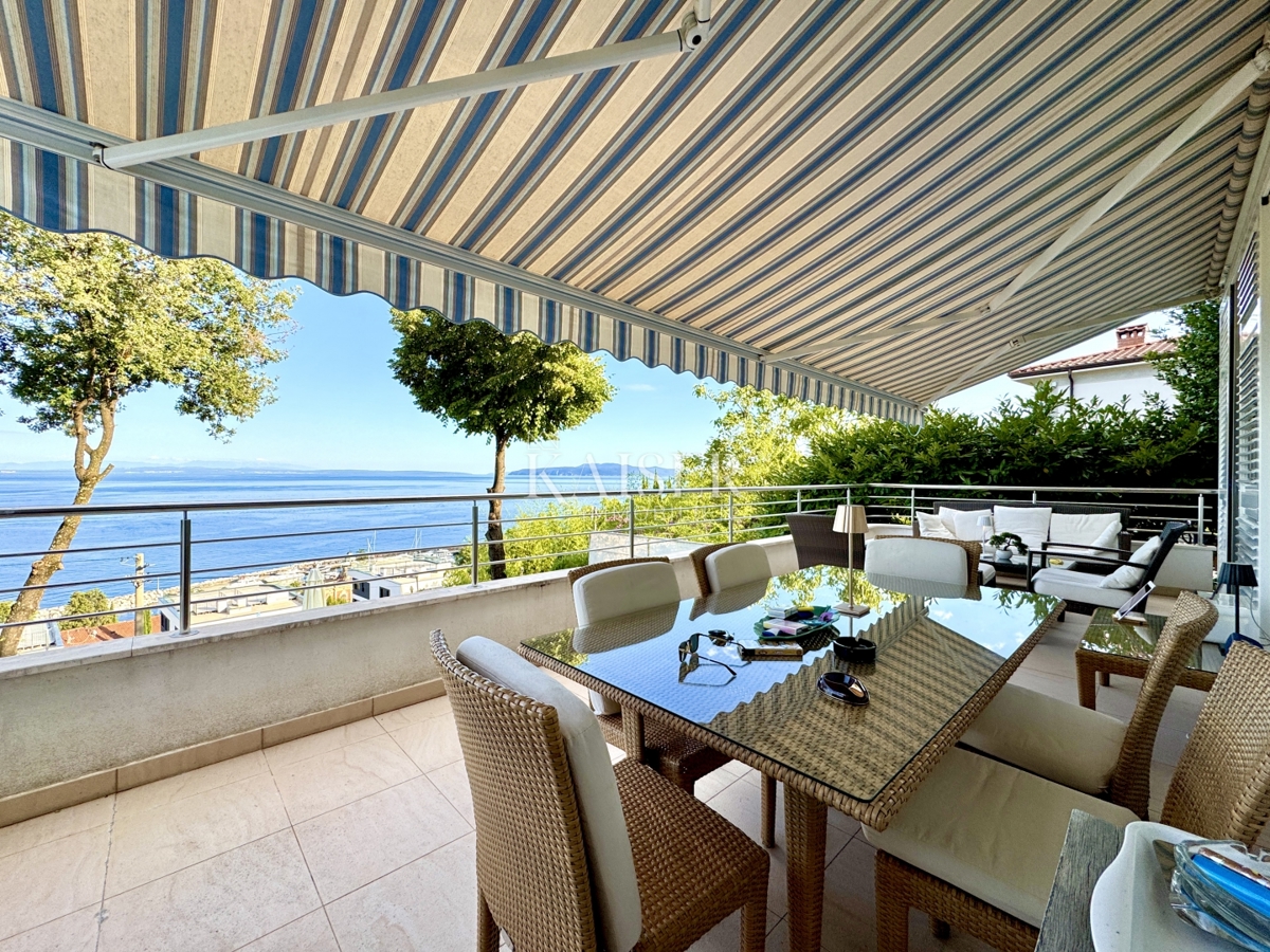 Opatija, Ičići - Čudovita družinska vila z bazenom 200 m od morja