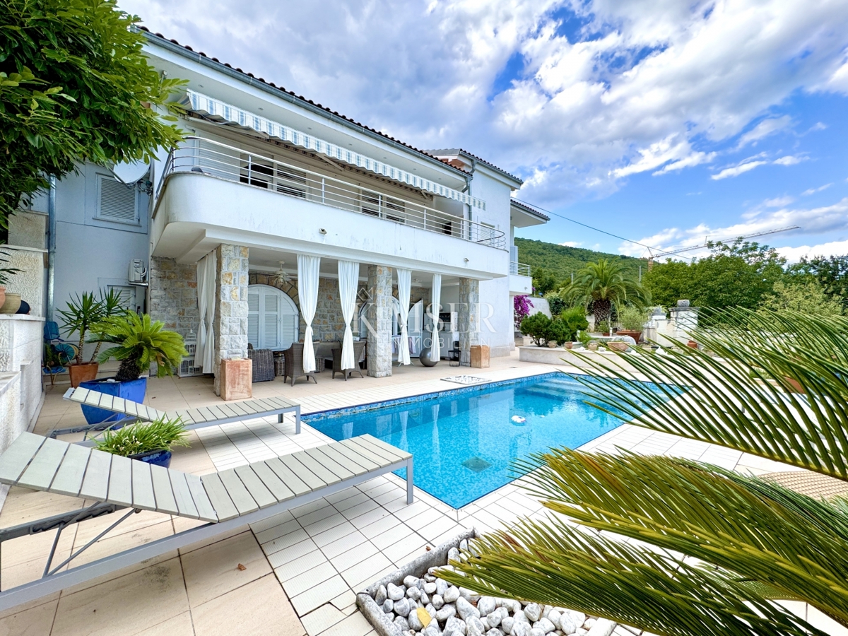 Opatija, Ičići - Čudovita družinska vila z bazenom 200 m od morja