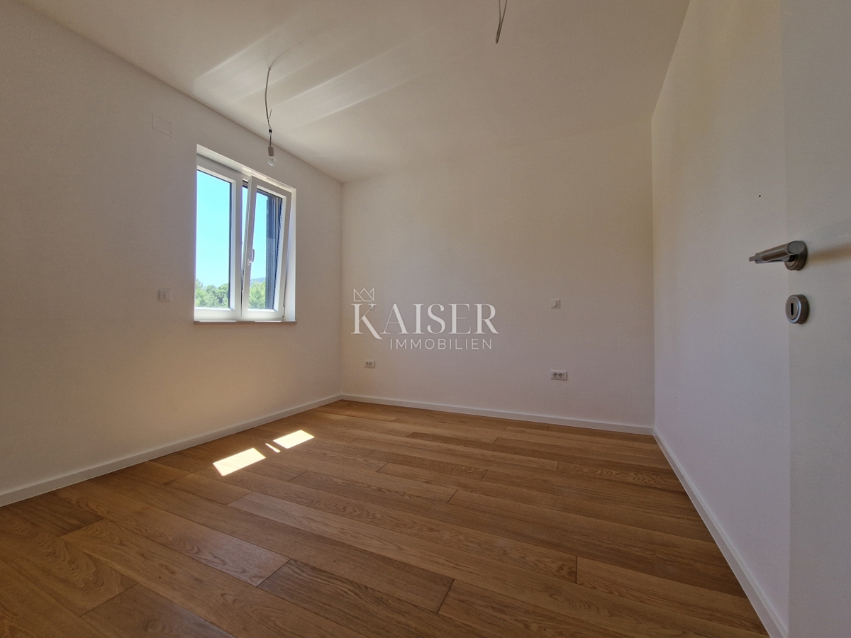 Mali Lošinj, Nerezine: Apartma s podstrešjem ob morju