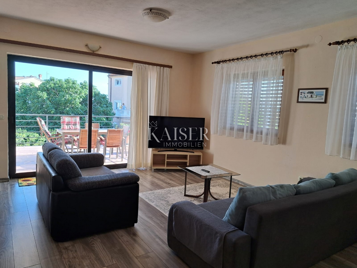 Istra, Medulin - apartmajska hiša 430m2 le 200m od morja