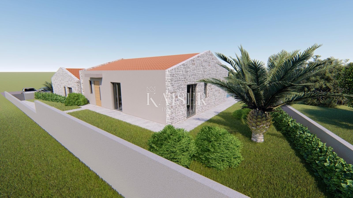 Istra, Vižinada - polpritlična hiša z bazenom