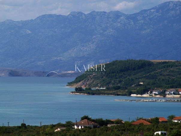 Zadar, Ljubač - pripravljeno za gradnjo, atraktivno zemljišče z gradbenim dovoljenjem 250 m od peščene plaže