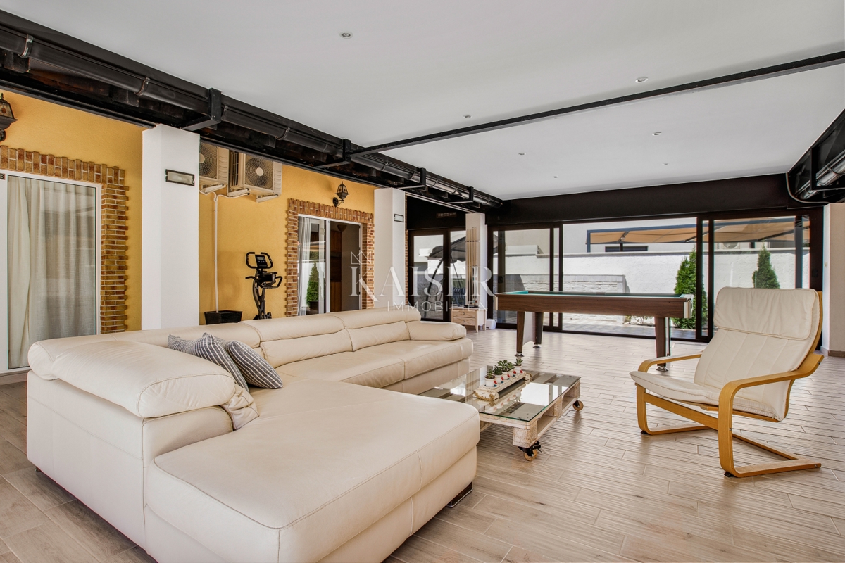 Hiša Medulin, 462,50m2