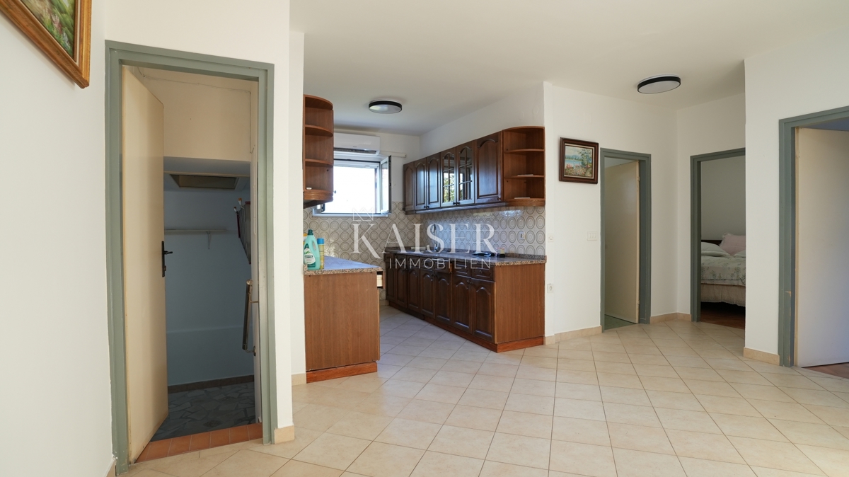 Hiša Donje Ražine, Šibenik, 500m2