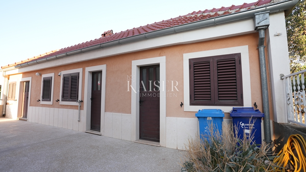 Hiša Donje Ražine, Šibenik, 500m2