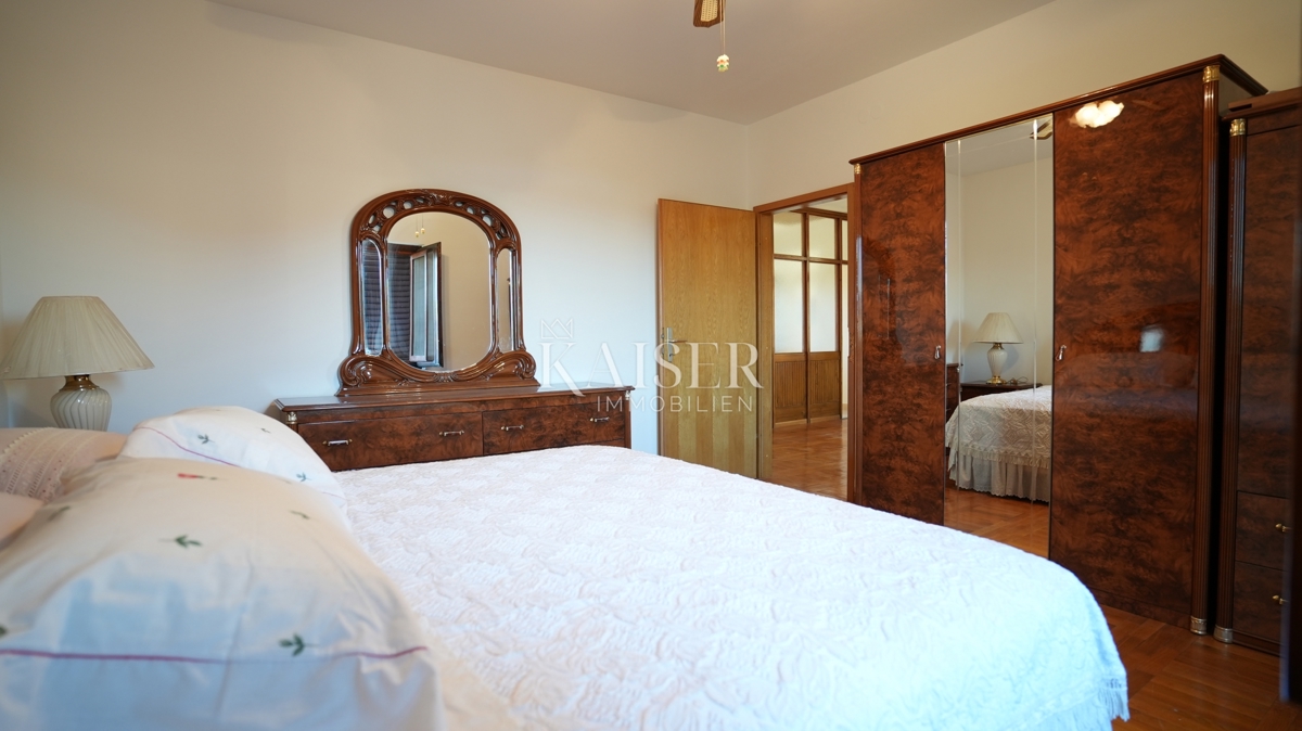 Hiša Donje Ražine, Šibenik, 500m2