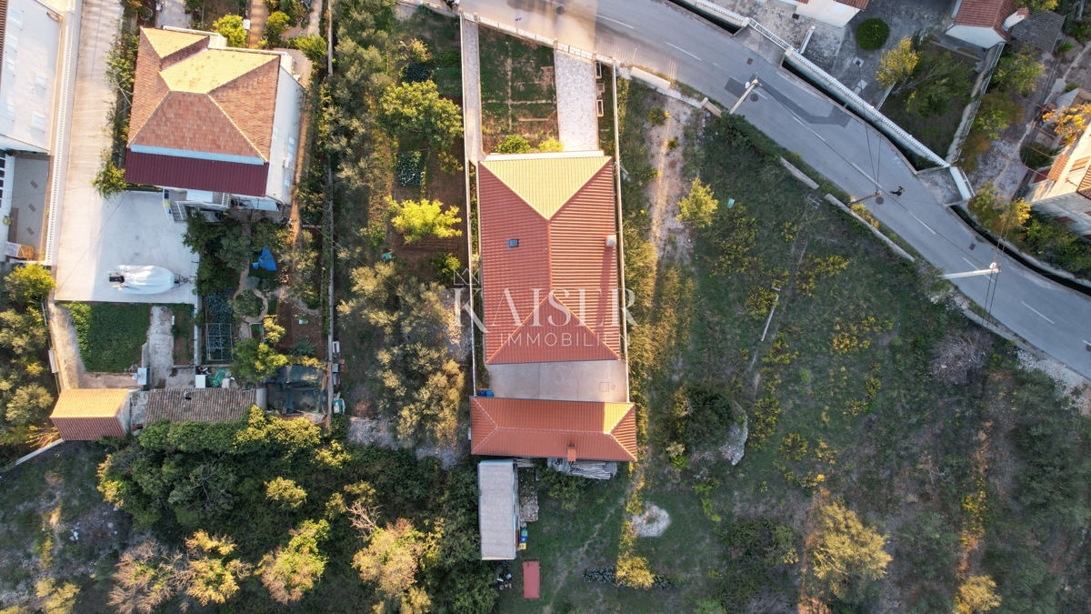 Hiša Donje Ražine, Šibenik, 500m2