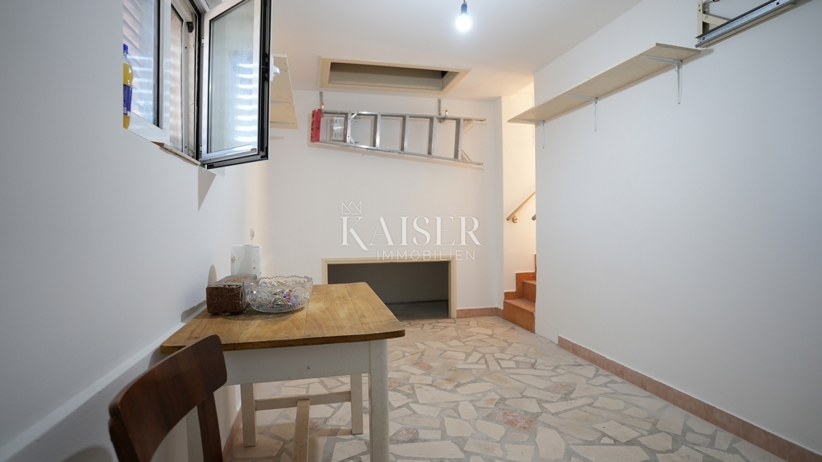 Hiša Donje Ražine, Šibenik, 500m2