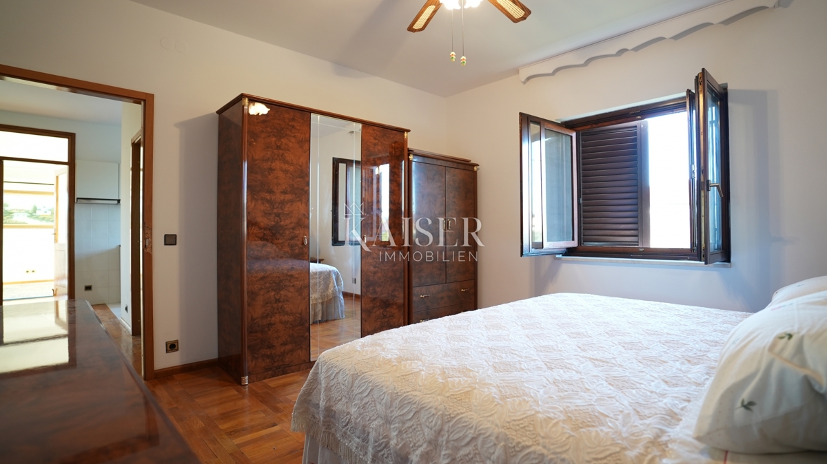 Hiša Donje Ražine, Šibenik, 500m2