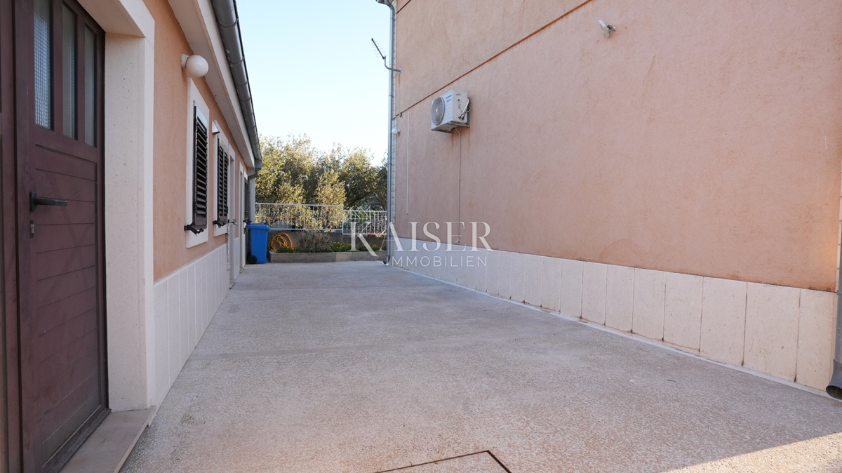 Hiša Donje Ražine, Šibenik, 500m2