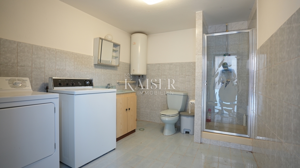 Hiša Donje Ražine, Šibenik, 500m2