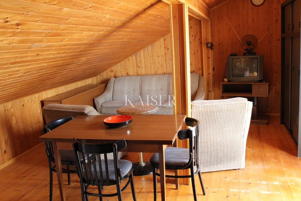 Otok Brač - Čudovita kamnita hiša s petimi apartmaji, oljčnim nasadom in panoramskim pogledom na morje