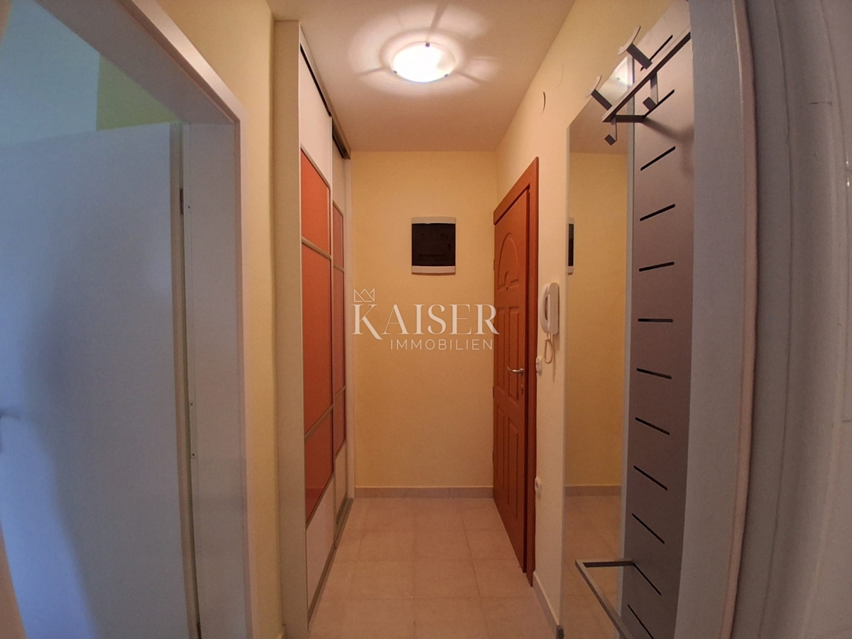 Zadar, Višnjik - garsonjera z garažo 31,79 m2 - 145.000 €