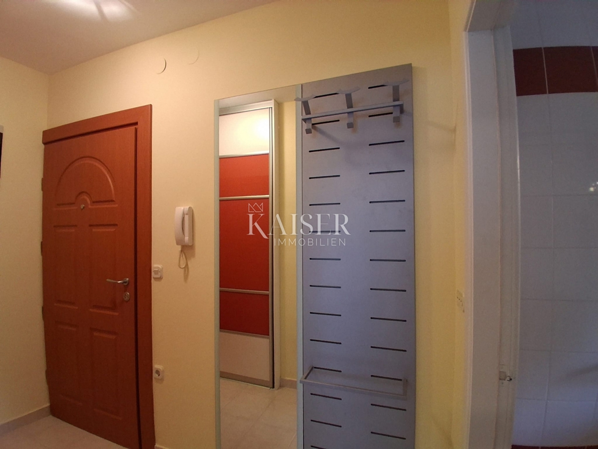 Zadar, Višnjik - garsonjera z garažo 31,79 m2 - 145.000 €