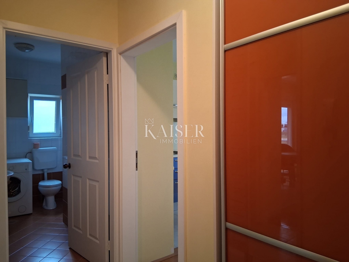 Zadar, Višnjik - garsonjera z garažo 31,79 m2 - 145.000 €