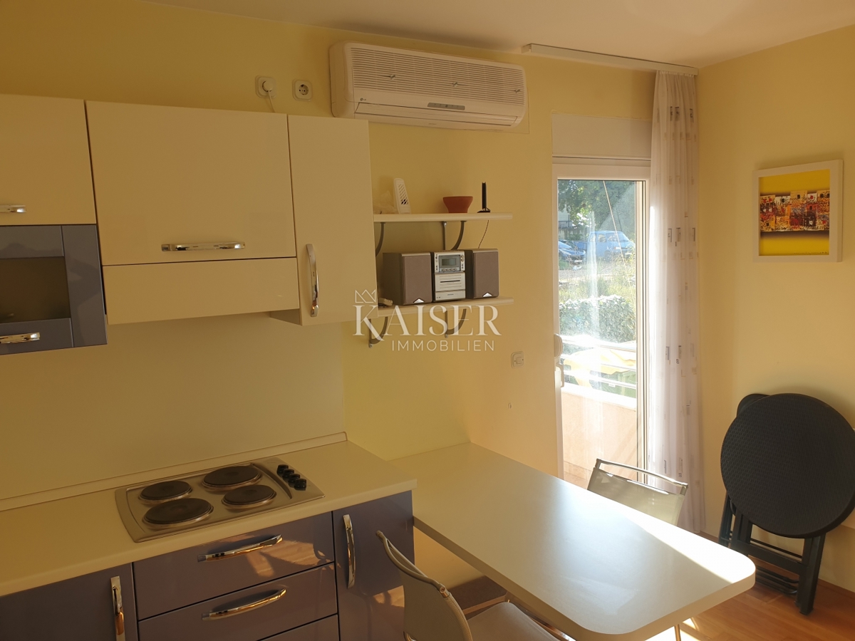Zadar, Višnjik - garsonjera z garažo 31,79 m2 - 145.000 €