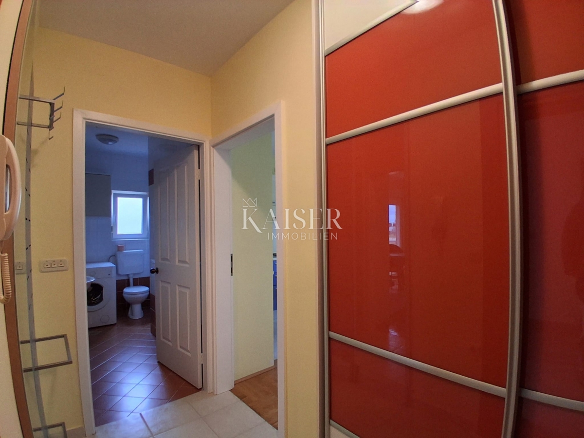 Zadar, Višnjik - garsonjera z garažo 31,79 m2 - 145.000 €