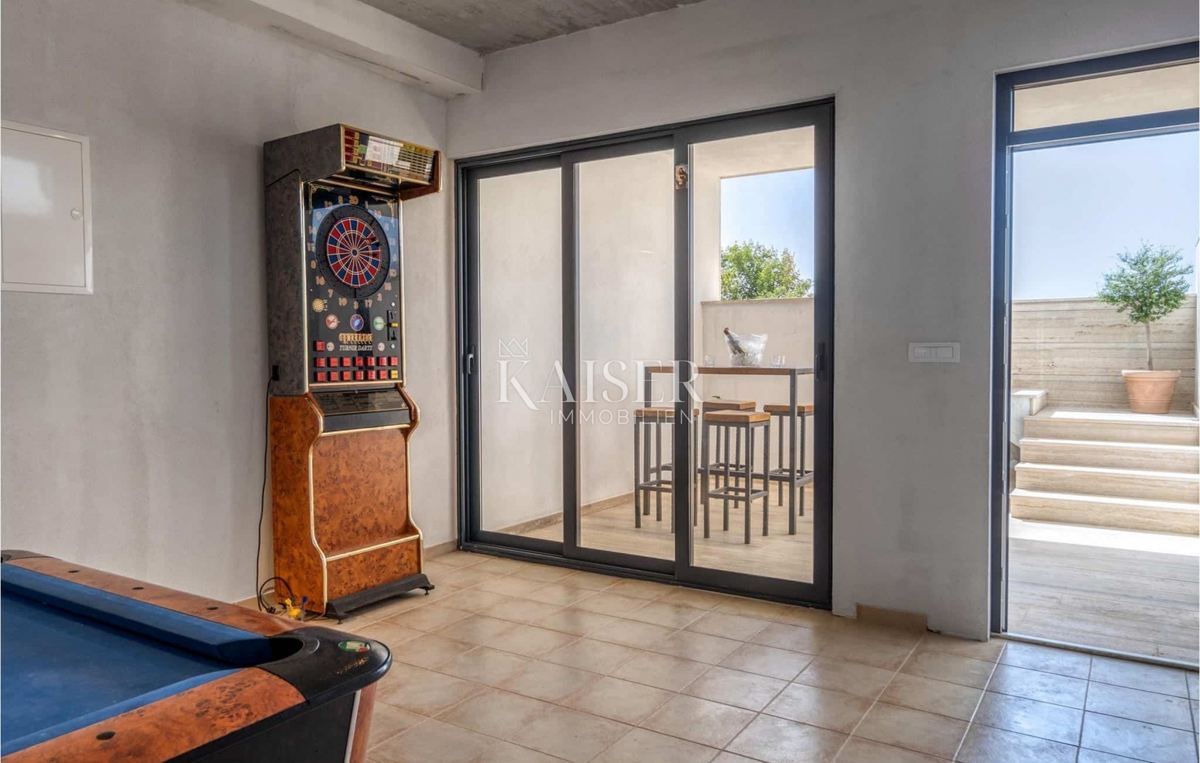 Hiša Borik, Zadar, 365m2