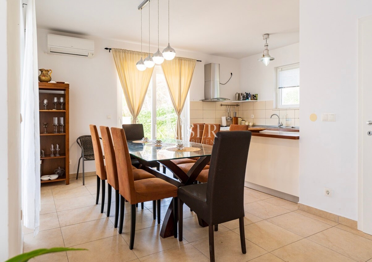 Korčula - čudovita in osupljiva vila ob morju